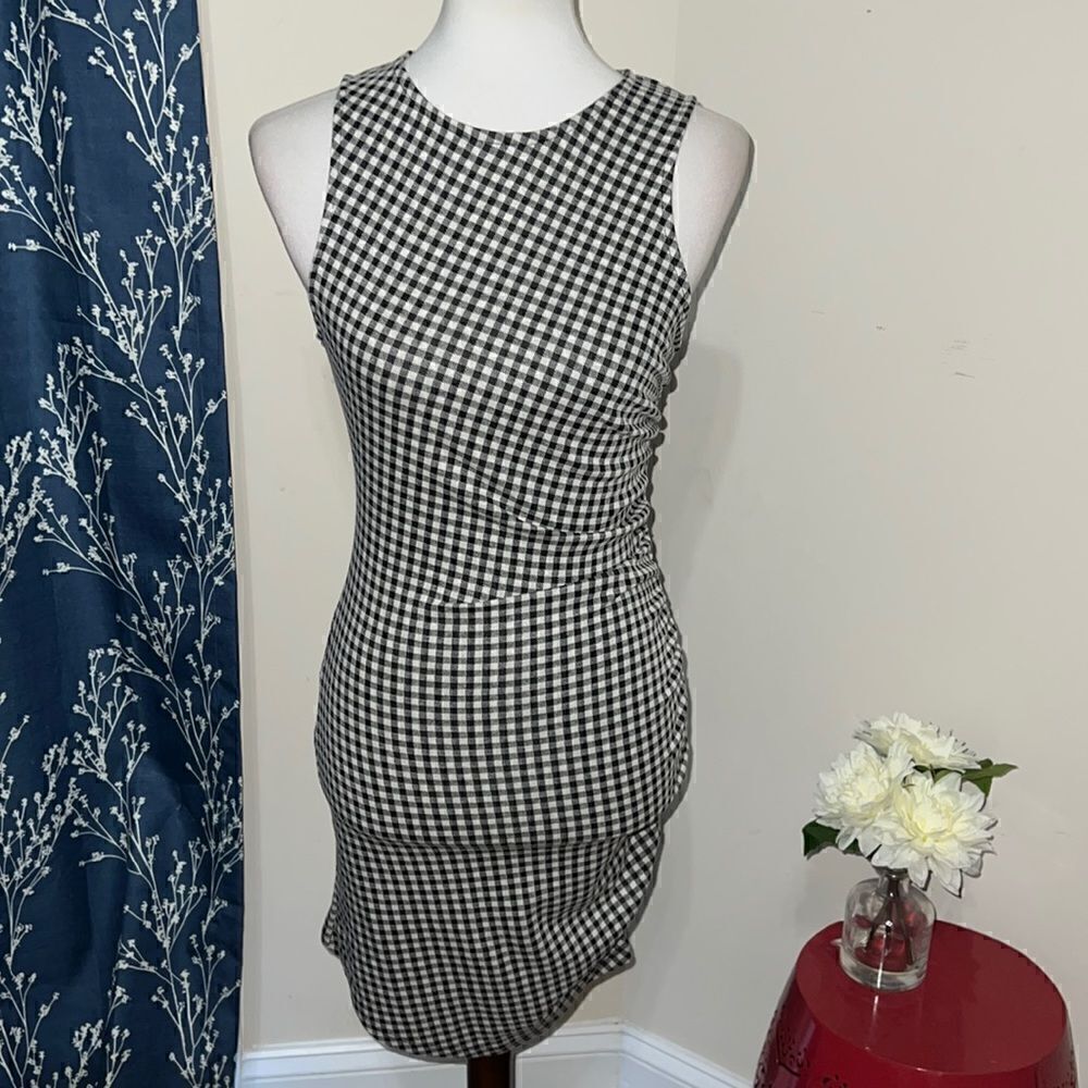 NEW Zara Check Plaid Black & White Gingham Fitted Ruched Sleeveless Dress sz M